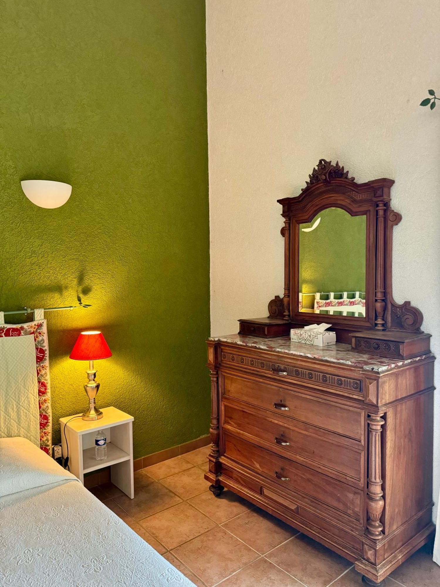 Mas Du Grand Peloux Hotell Port-Saint-Louis-du-Rhône Eksteriør bilde